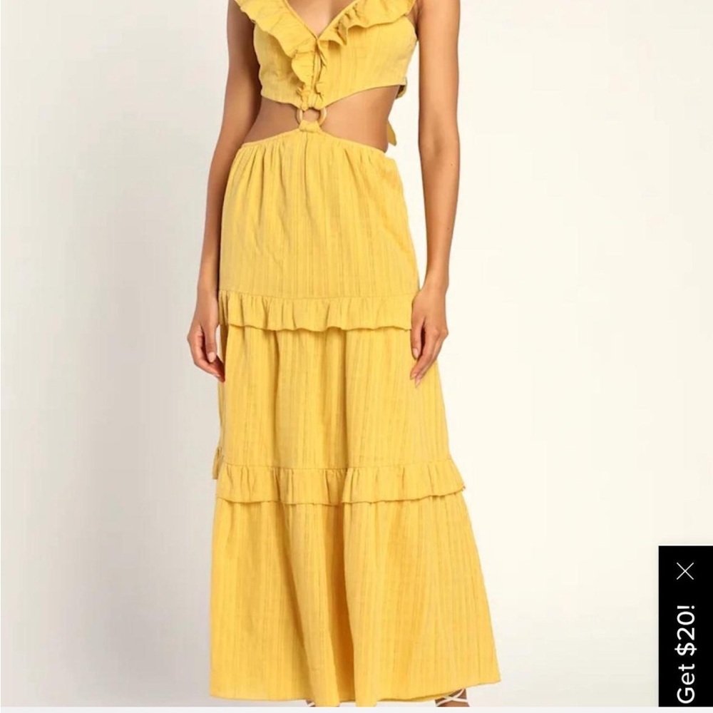Lulu's Mustard Blouse with Wooden Accent